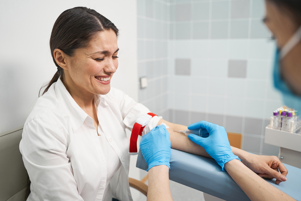 Beneficios Claves de la Prueba DHEA-SO4 con América Lab